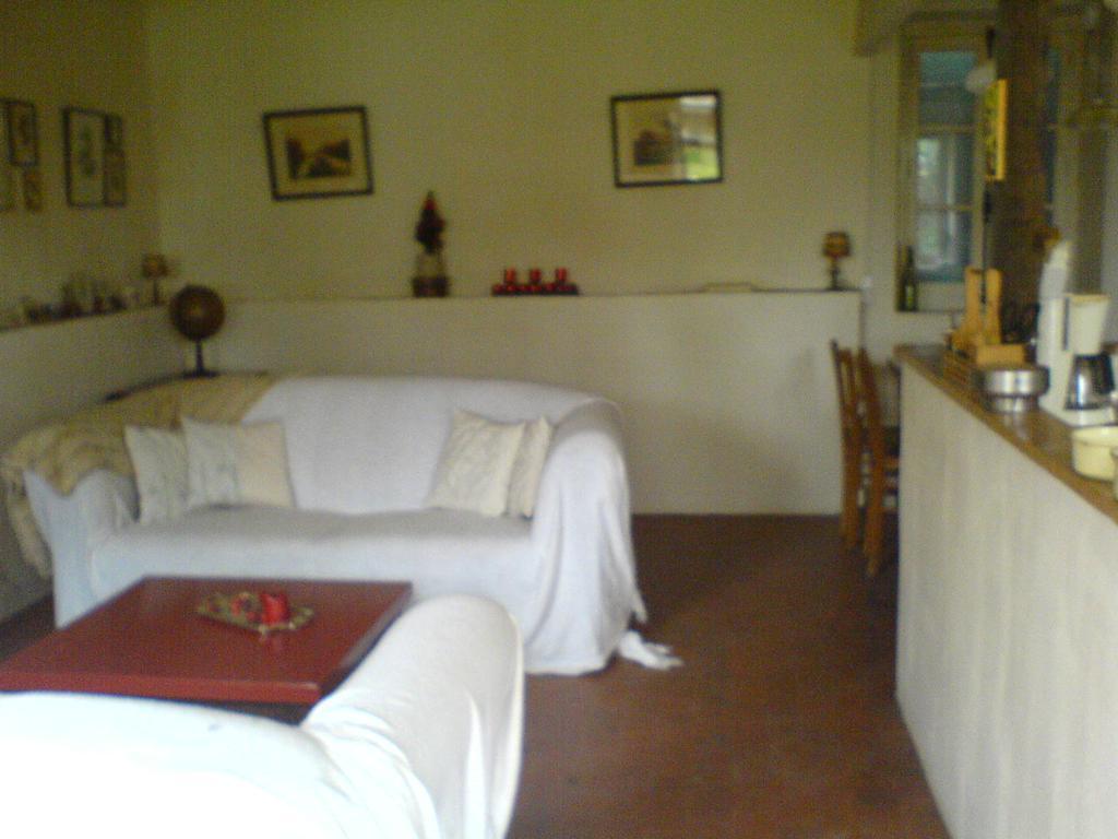 Les Champys Guest House Saint-Péreuse Exterior photo